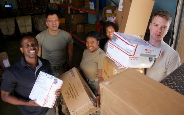 care package for single Here's what to send in a care package for single troops deployed overseas